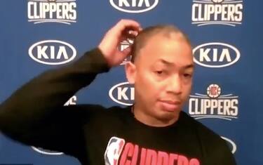 Lue dimentica il nome di un suo giocatore. VIDEO