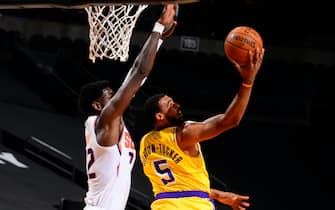 PHOENIX, AZ - DECEMBER 16: Talen Horton-Tucker #5 of the Los Angeles Lakers shoots in the game against the Phoenix Suns on December 16, 2020 at the Talking Stick Resort Arena in Phoenix, Arizona. NOTE TO USER: User expressly acknowledges and agrees that, by downloading and or using this Photograph, user is consenting to the terms and conditions of the Getty Images License Agreement. Mandatory Copyright Notice: Copyright 2020 NBAE (Photo by Barry Gossage/NBAE via Getty Images)