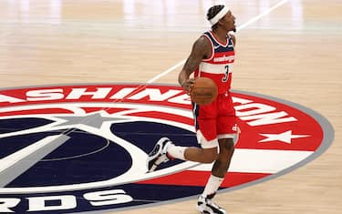 WASHINGTON, DC - DECEMBER 31: Bradley Beal #3 of the Washington Wizards dribbles the ball against the Chicago Bulls in the first half at Capital One Arena on December 31, 2020 in Washington, DC. NOTE TO USER: User expressly acknowledges and agrees that, by downloading and or using this photograph, User is consenting to the terms and conditions of the Getty Images License Agreement.  (Photo by Rob Carr/Getty Images)