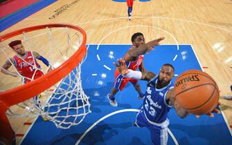 PHILADELPHIA, PA - JANUARY 27: LeBron James #23 of the Los Angeles Lakers shoots the ball against the Philadelphia 76ers on January 27, 2021 at Wells Fargo Center in Philadelphia, Pennsylvania. NOTE TO USER: User expressly acknowledges and agrees that, by downloading and/or using this Photograph, user is consenting to the terms and conditions of the Getty Images License Agreement. Mandatory Copyright Notice: Copyright 2021 NBAE (Photo by Jesse D. Garrabrant/NBAE via Getty Images) 