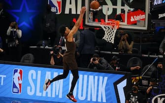 ATLANTA, GEORGIA - MARCH 07:  Anfernee Simons of the Portland Trail Blazers competes in the 2021 NBA All-Star - AT&T Slam Dunk Contest during All-Star Sunday Night at State Farm Arena on March 07, 2021 in Atlanta, Georgia. (Photo by Kevin C. Cox/Getty Images)