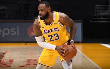 Lakers, si corre ai ripari: torna LeBron James