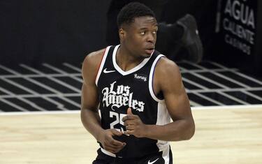 Clippers cedono Kabengele e fanno spazio a roster