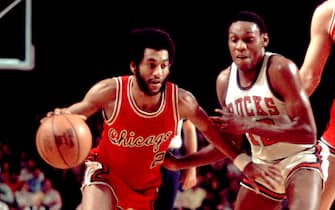 Norm Van Lier of the Chicago Bulls drives past a defender during a game against the Milwaukee Bucks, Chicago, Illinois, 1972. (Photo by Paul Natkin/Getty Images)