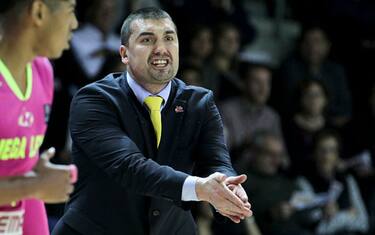 Golden State assume il primo allenatore di Jokic
