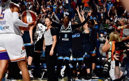 Finali WNBA: Chicago batte Phoenix, serie sul 2-1