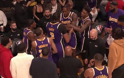 Tensione Lakers: quasi rissa tra Davis e Howard
