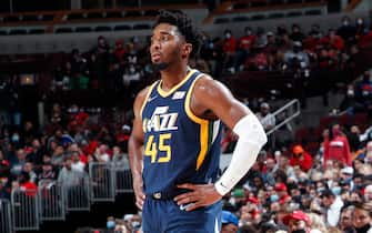 CHICAGO, IL - OCTOBER 30: Donovan Mitchell #45 of the Utah Jazz waits to get into the game against the Chicago Bulls on OCTOBER 30, 2021 at United Center in Chicago, Illinois. NOTE TO USER: User expressly acknowledges and agrees that, by downloading and or using this photograph, User is consenting to the terms and conditions of the Getty Images License Agreement. Mandatory Copyright Notice: Copyright 2021 NBAE (Photo by Jeff Haynes/NBAE via Getty Images)