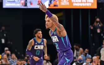 MEMPHIS, TENNESSEE - NOVEMBER 10: Kelly Oubre Jr. #12 of the Charlotte Hornets reacts during the second half against the Memphis Grizzlies at FedExForum on November 10, 2021 in Memphis, Tennessee. NOTE TO USER: User expressly acknowledges and agrees that, by downloading and or using this photograph, User is consenting to the terms and conditions of the Getty Images License Agreement. (Photo by Justin Ford/Getty Images)