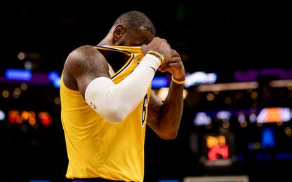 LeBron nel protocollo anti-Covid, fuori 10 giorni