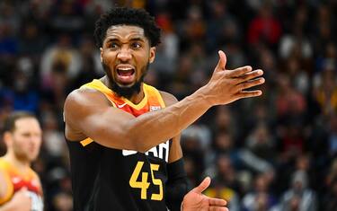 SALT LAKE CITY, UTAH - JANUARY 01: Donovan Mitchell #45 of the Utah Jazz reacts to a play during the first half of a game against the Golden State Warriors at Vivint Smart Home Arena on January 01, 2022 in Salt Lake City, Utah. NOTE TO USER: User expressly acknowledges and agrees that, by downloading and or using this photograph, User is consenting to the terms and conditions of the Getty Images License Agreement. (Photo by Alex Goodlett/Getty Images)