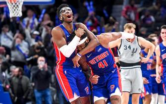 DETROIT, MICHIGAN - JANUARY 01: Hamidou Diallo #6 and Saddiq Bey #41 of the Detroit Pistons celebrate their win against the San Antonio Spurs at Little Caesars Arena on January 01, 2022 in Detroit, Michigan. NOTE TO USER: User expressly acknowledges and agrees that, by downloading and or using this photograph, User is consenting to the terms and conditions of the Getty Images License Agreement. (Photo by Nic Antaya/Getty Images)