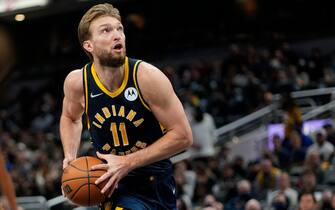 INDIANAPOLIS, IN - JANUARY 5: Domantas Sabonis #11 of the Indiana Pacers drives to the basket during the game against the Brooklyn Nets on January 5, 2022 at Gainbridge Fieldhouse in Indianapolis, Indiana. NOTE TO USER: User expressly acknowledges and agrees that, by downloading and or using this Photograph, user is consenting to the terms and conditions of the Getty Images License Agreement. Mandatory Copyright Notice: Copyright 2022 NBAE (Photo by A.J. Mast/NBAE via Getty Images)