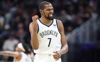 INDIANAPOLIS, INDIANA - JANUARY 05: Kevin Durant #7 of the Brooklyn Nets celebrates during the 129-121 win against the Indiana Pacers at Gainbridge Fieldhouse on January 05, 2022 in Indianapolis, Indiana.    NOTE TO USER: User expressly acknowledges and agrees that, by downloading and or using this Photograph, user is consenting to the terms and conditions of the Getty Images License Agreement.  (Photo by Andy Lyons/Getty Images)