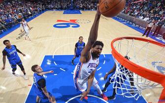 PHILADELPHIA, PA - JANUARY 19: Joel Embiid #21 of the Philadelphia 76ers dunks the ball against the Orlando Magic on January 19, 2022 at Wells Fargo Center in Philadelphia, Pennsylvania. NOTE TO USER: User expressly acknowledges and agrees that, by downloading and/or using this Photograph, user is consenting to the terms and conditions of the Getty Images License Agreement. Mandatory Copyright Notice: Copyright 2022 NBAE (Photo by Jesse D. Garrabrant/NBAE via Getty Images) 