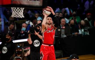 CLEVELAND, OH - FEBRUARY 19: Zach LaVine #8 of the Chicago Bulls shoots a three point basket during the MTN DEW 3-Point Contest as part of 2022 NBA All Star Weekend on February 19, 2022 at Rocket Mortgage FieldHouse in Cleveland, Ohio. NOTE TO USER: User expressly acknowledges and agrees that, by downloading and/or using this Photograph, user is consenting to the terms and conditions of the Getty Images License Agreement. Mandatory Copyright Notice: Copyright 2022 NBAE (Photo by Chris Schwegler/NBAE via Getty Images)