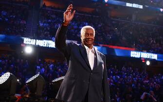 CLEVELAND, OH - FEBRUARY 20: Oscar Robertson of the 75th Anniversary Team is introduced during the 2022 NBA All-Star Game as part of 2022 NBA All Star Weekend on February 20, 2022 at Rocket Mortgage FieldHouse in Cleveland, Ohio. NOTE TO USER: User expressly acknowledges and agrees that, by downloading and/or using this Photograph, user is consenting to the terms and conditions of the Getty Images License Agreement. Mandatory Copyright Notice: Copyright 2022 NBAE (Photo by Nathaniel S. Butler/NBAE via Getty Images)