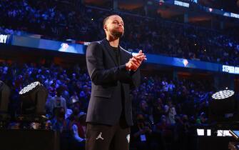 CLEVELAND, OH - FEBRUARY 20: Stephen Curry of the 75th Anniversary Team is introduced during the 2022 NBA All-Star Game as part of 2022 NBA All Star Weekend on February 20, 2022 at Rocket Mortgage FieldHouse in Cleveland, Ohio. NOTE TO USER: User expressly acknowledges and agrees that, by downloading and/or using this Photograph, user is consenting to the terms and conditions of the Getty Images License Agreement. Mandatory Copyright Notice: Copyright 2022 NBAE (Photo by Nathaniel S. Butler/NBAE via Getty Images)