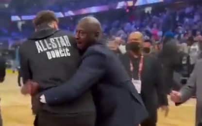 Michael Jordan tende "un agguato" a Doncic. VIDEO