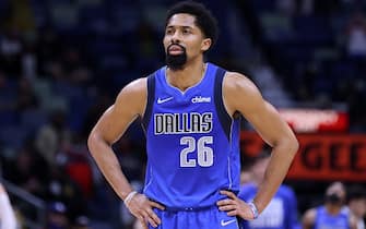 NEW ORLEANS, LOUISIANA - FEBRUARY 17: Spencer Dinwiddie #26 of the Dallas Mavericks reacts against the New Orleans Pelicans during a game at the Smoothie King Center on February 17, 2022 in New Orleans, Louisiana. NOTE TO USER: User expressly acknowledges and agrees that, by downloading and or using this Photograph, user is consenting to the terms and conditions of the Getty Images License Agreement. (Photo by Jonathan Bachman/Getty Images)