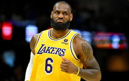 LeBron rinnova per due anni (+1) con i Lakers