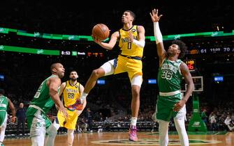 BOSTON, MA - APRIL 1: Tyrese Haliburton #0 of the Indiana Pacers drives to the basket during the game against the Boston Celtics on April 1, 2022 at the TD Garden in Boston, Massachusetts.  NOTE TO USER: User expressly acknowledges and agrees that, by downloading and or using this photograph, User is consenting to the terms and conditions of the Getty Images License Agreement. Mandatory Copyright Notice: Copyright 2022 NBAE  (Photo by Brian Babineau/NBAE via Getty Images) 