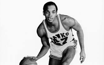 ATLANTA,GA - 19670:  Joe Caldwell#17 of the Atlanta Hawks poses for an action portrait in Atlanta, Georgia 1970.  
NOTE TO USER: User expressly acknowledges and agrees that, by downloading and or using this Photograph, user is consenting to the terms and conditions of the Getty Images License Agreement.  Mandatory Copyright Notice: Copyright 2006 NBAE (Photo by NBA Photo Library/NBAE via Getty Images) 

