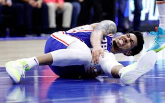 PHILADELPHIA, PENNSYLVANIA - MAY 12:  Danny Green #14 of the Philadelphia 76ers suffers a injury against the Miami Heat in the first quarter of Game Six of the 2022 NBA Playoffs Eastern Conference Semifinals at Wells Fargo Center on May 12, 2022 in Philadelphia, Pennsylvania. NOTE TO USER: User expressly acknowledges and agrees that, by downloading and/or using this photograph, User is consenting to the terms and conditions of the Getty Images License Agreement. (Photo by Tim Nwachukwu/Getty Images)