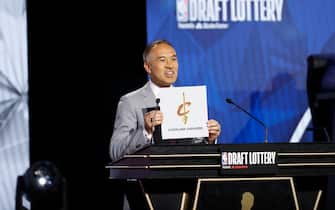 CHICAGO,IL - MAY 17: Deputy Commissioner of the NBA, Mark Tatum announces the Cleveland Cavaliers as the 14th overall pick for the NBA Draft  during the 2022 NBA Draft Lottery at McCormick Place on May 17, 2022 in Chicago, Illinois. NOTE TO USER: User expressly acknowledges and agrees that, by downloading and or using this photograph, User is consenting to the terms and conditions of the Getty Images License Agreement. Mandatory Copyright Notice: Copyright 2022 NBAE (Photo by Kamil Krzaczynski/NBAE via Getty Images)