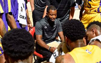 LAS VEGAS, NV - AUGUST 13: Quinton Crawford of Los Angeles Lakers huddles with the team during the game against the LA Clippers during the 2021 Las Vegas Summer League on August 13, 2021 at the Thomas & Mack Center in Las Vegas, Nevada. NOTE TO USER: User expressly acknowledges and agrees that, by downloading and/or using this Photograph, user is consenting to the terms and conditions of the Getty Images License Agreement. Mandatory Copyright Notice: Copyright 2021 NBAE (Photo by Jeff Bottari/NBAE via Getty Images)