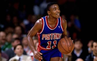 DETROIT - 1989:  Isiah Thomas #11 of the Detroit Pistons dribbles up court during a 1989 NBA game. NOTE TO USER: User expressly acknowledges that, by downloading and or using this photograph, User is consenting to the terms and conditions of the Getty Images License agreement. Mandatory Copyright Notice: Copyright 1989 NBAE (Photo by Andrew D. Bernstein/NBAE via Getty Images)