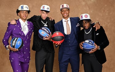 BROOKLYN, NY - JUNE 23: Jabari Smith, Paolo Banchero and Chet Holmgren pose for a portrait after being drafted during the 2022 NBA Draft on June 23, 2022 at Barclays Center in Brooklyn, New York. NOTE TO USER: User expressly acknowledges and agrees that, by downloading and or using this photograph, User is consenting to the terms and conditions of the Getty Images License Agreement. Mandatory Copyright Notice: Copyright 2022 NBAE (Photo by Jennifer Pottheiser/NBAE via Getty Images)