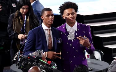 NEW YORK, NEW YORK - JUNE 23: Jabari Smith Jr. and Paolo Banchero pose for photos during the 2022 NBA Draft at Barclays Center on June 23, 2022 in New York City. NOTE TO USER: User expressly acknowledges and agrees that, by downloading and or using this photograph, User is consenting to the terms and conditions of the Getty Images License Agreement. (Photo by Arturo Holmes/Getty Images)