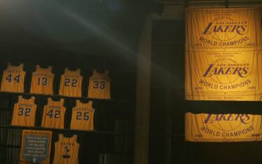 lakers_jersey_cover