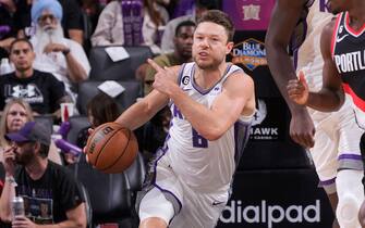 SACRAMENTO, CA - OCTOBER 9: Matthew Dellavedova #8 of the Sacramento Kings brings the ball up the court against the Portland Trail Blazers on October 9, 2022 at Golden 1 Center in Sacramento, California. NOTE TO USER: User expressly acknowledges and agrees that, by downloading and or using this photograph, User is consenting to the terms and conditions of the Getty Images Agreement. Mandatory Copyright Notice: Copyright 2022 NBAE (Photo by Rocky Widner/NBAE via Getty Images)
