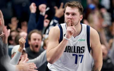 DALLAS, TEXAS - NOVEMBER 15: Luka Doncic #77 of the Dallas Mavericks celebrates after hitting a three-point shot against the LA Clippers late in the fourth quarter against the LA Clippers at American Airlines Center on November 15, 2022 in Dallas, Texas. NOTE TO USER: User expressly acknowledges and agrees that, by downloading and or using this photograph, User is consenting to the terms and conditions of the Getty Images License Agreement. (Photo by Tom Pennington/Getty Images)
