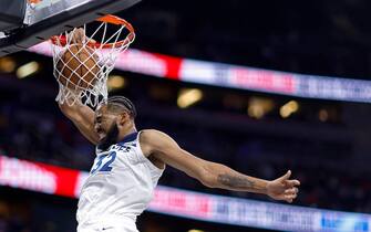 ORLANDO, FLORIDA - NOVEMBER 16: Karl-Anthony Towns #32 of the Minnesota Timberwolves dunks during a game against the Orlando Magic at Amway Center on November 16, 2022 in Orlando, Florida. NOTE TO USER: User expressly acknowledges and agrees that, by downloading and or using this photograph, User is consenting to the terms and conditions of the Getty Images License Agreement. (Photo by Mike Ehrmann/Getty Images)