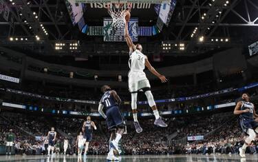 giannis_dunk