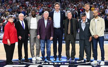 HOUSTON, TEXAS - APRIL 01: (L-R) Naismith Hall of Fame President & CEO John Doleva and Jerry Colangelo pose with 2023 inductees 1976 Women's Olympic Team member Juliene Brazinski Simpson, Gene Bess, Dwyane Wade, Gary Blair, Pau Gasol, David Hixon, Gene Keady, Dirk Nowitzki and Tony Parker during the NCAA Men’s Basketball Tournament Final Four semifinal game at NRG Stadium on April 01, 2023 in Houston, Texas. (Photo by Brett Wilhelm/NCAA Photos via Getty Images)