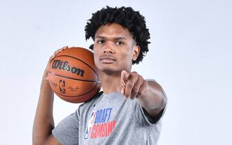 CHICAGO, IL - MAY 16: Amen Thompson poses for a portrait during the 2023 NBA Draft Combine Circuit on May 16, 2023 in Chicago, Illinois. NOTE TO USER: User expressly acknowledges and agrees that, by downloading and or using this photograph, user is consenting to the terms and conditions of the Getty Images License Agreement. Mandatory Copyright Notice: Copyright 2023 NBAE (Photo by Chris Schwegler/NBAE via Getty Images)