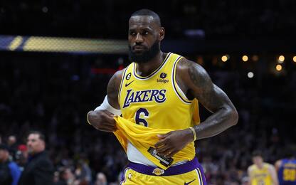 LeBron ha giocato con un tendine del piede rotto