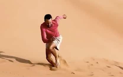 Steph Curry si allena nel deserto a Dubai. VIDEO