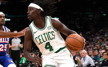 Holiday e il problema del numero ai Boston Celtics