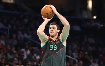 WASHINGTON, DC -  NOVEMBER 17: Danilo Gallinari #88 of the Washington Wizards three point basket against the New York Knicks during the In-Season Tournament on November 17, 2023 at Capital One Arena in Washington, DC. NOTE TO USER: User expressly acknowledges and agrees that, by downloading and or using this Photograph, user is consenting to the terms and conditions of the Getty Images License Agreement. Mandatory Copyright Notice: Copyright 2023 NBAE (Photo by Kenny Giarla/NBAE via Getty Images)