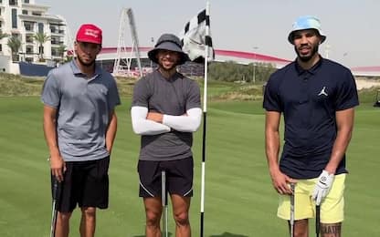 Curry, Booker e Tatum si rilassano col golf. VIDEO