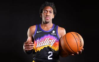 PHOENIX, AZ - DECEMBER 8: Langston Galloway #2 of the Phoenix Suns poses for a portrait during content day at the Verizon 5G Performance Center on December 8, 2020 in Phoenix, Arizona. NOTE TO USER: User expressly acknowledges and agrees that, by downloading and or using this Photograph, user is consenting to the terms and conditions of the Getty Images License Agreement. Mandatory Copyright Notice: Copyright 2020 NBAE (Photo by Barry Gossage/NBAE via Getty Images)