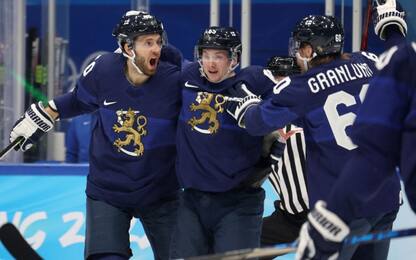 Hockey, Finlandia prima finalista: Slovacchia ko