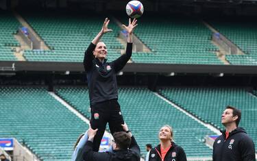 Kate 'patron' del rugby: si allena a Twickenham