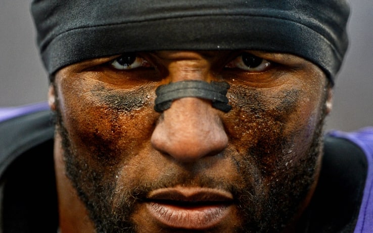 Lo sguardo di Ray Lewis. C'è bisogno veramente di una didascalia...?