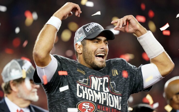 Jimmy Garoppolo festeggia la vittoria dell'NFC Championship game contro Green Bay Jimmy Garoppolo festeggia la vittoria dell'NFC Championship game contro Green Bay
